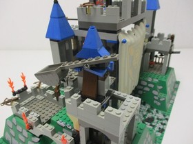 (AH 3) LEGO 6098 KING LEOS CASTLE KNIGHTS CASTLE with original box and BA