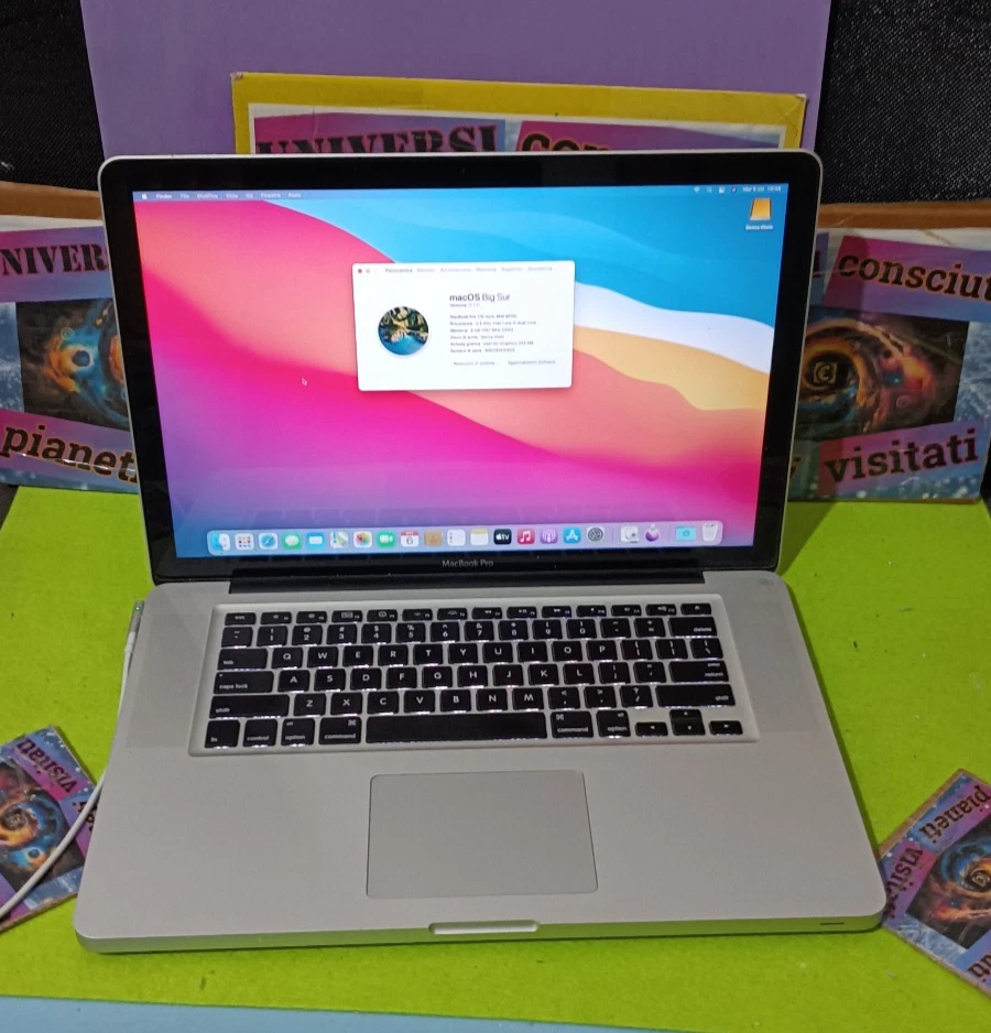Apple MacBook Pro 15" 2010 · i5 · 4GB · 256GB, foto 1 di 5