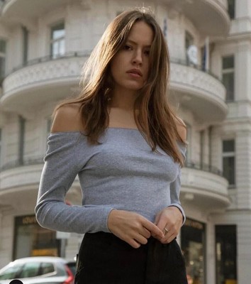 gray off shoulder top