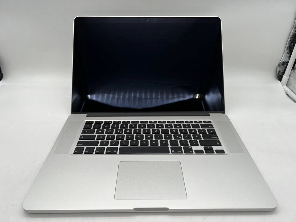 Apple MacBook Pro Early 2013 10.1 A1398 i7-3840HQ 2,8GHz 251GB SSD 16GB N GT650 - Bild 2 von 4