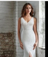 Ti Adora Fletcher Wedding Gown Dress Style #7853 Lace Ivory V Neck Fit n Flare 