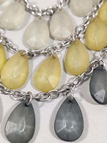 Charming Charlie Frosted Yellow Gray Charm Layered Statement Necklace 21 in - Picture 4 of 12