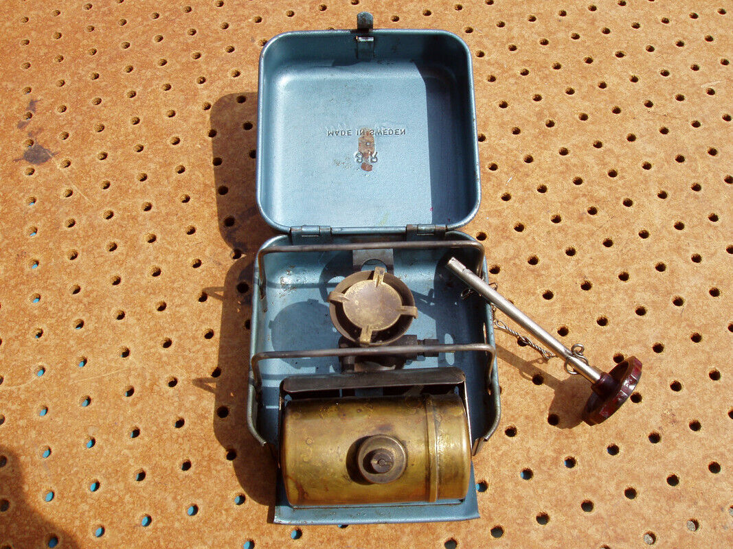 OPTIMUS 8R SINGLE BURNER BACKPACKING CAMP STOVE MADE in OPTIMUS 8R SINGLE BURNER BACKPACKING CAMP STOVE MADE in