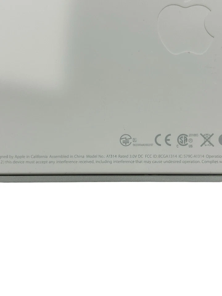 Genuine Apple A1314  Bluetooth Wireless Keyboard - Image 3 of 4