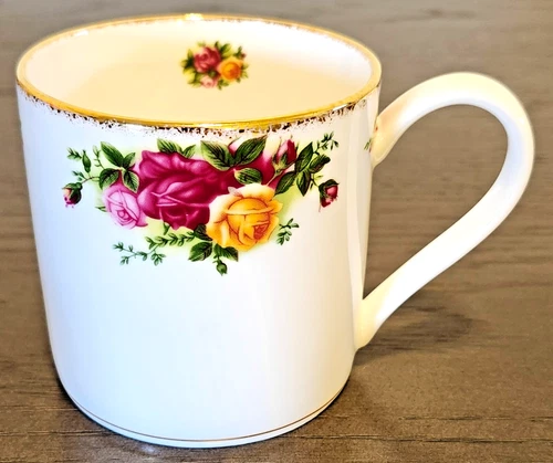 Royal Albert Old Country Roses Mug Modern Style Gold Trim