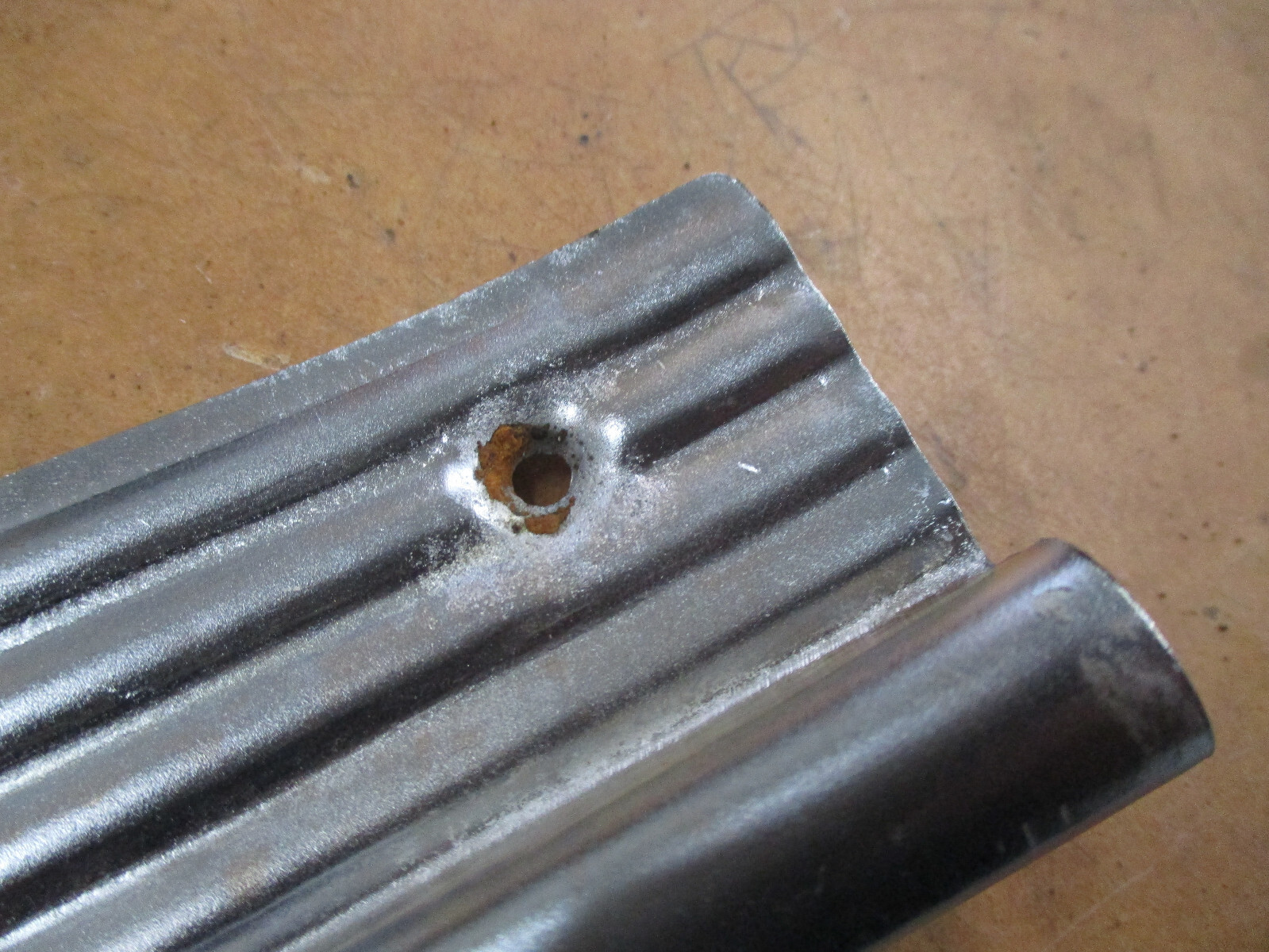 HOLDEN HD HR ZINC FRONT SCUFF PLATES CARPET DOOR SILL COVERS PLATES