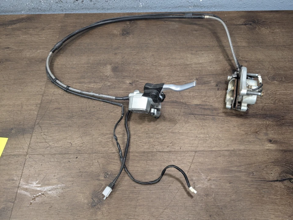 KTM 450 XC-W 2009 OEM BREMBO PINZA DE FRENO DELANTERA CILINDRO MAESTRO MONTAJE ABS Foto 2 de 4