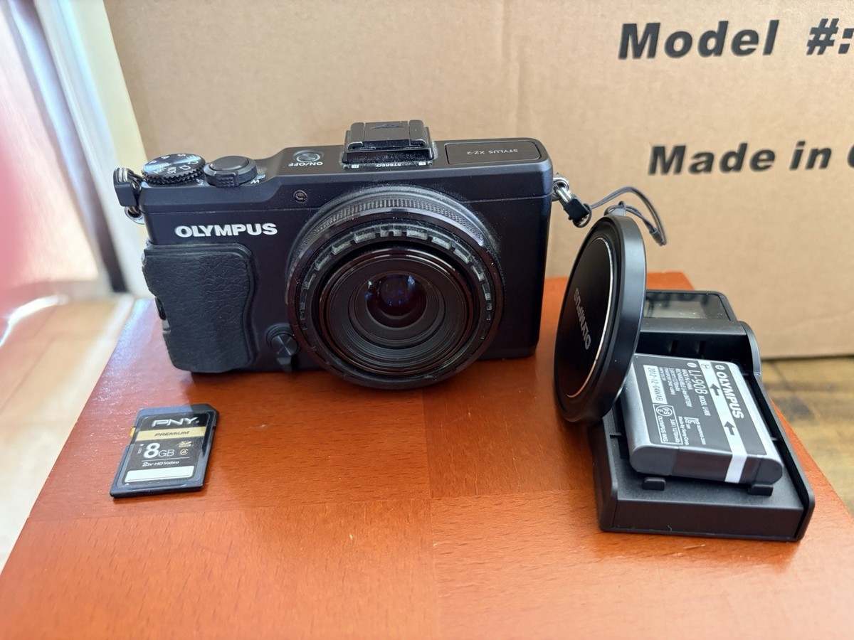 Olympus Stylus XZ-2 Compact Digital Camera Black Built-in Flash
