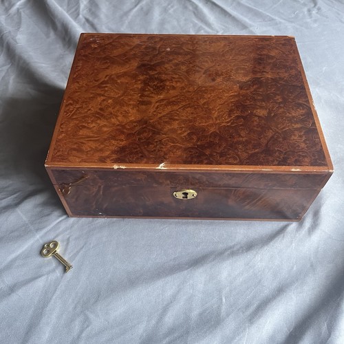 Daniel Marshall Precious Burl Humidor w/Key 10.25 x 8 x 4"