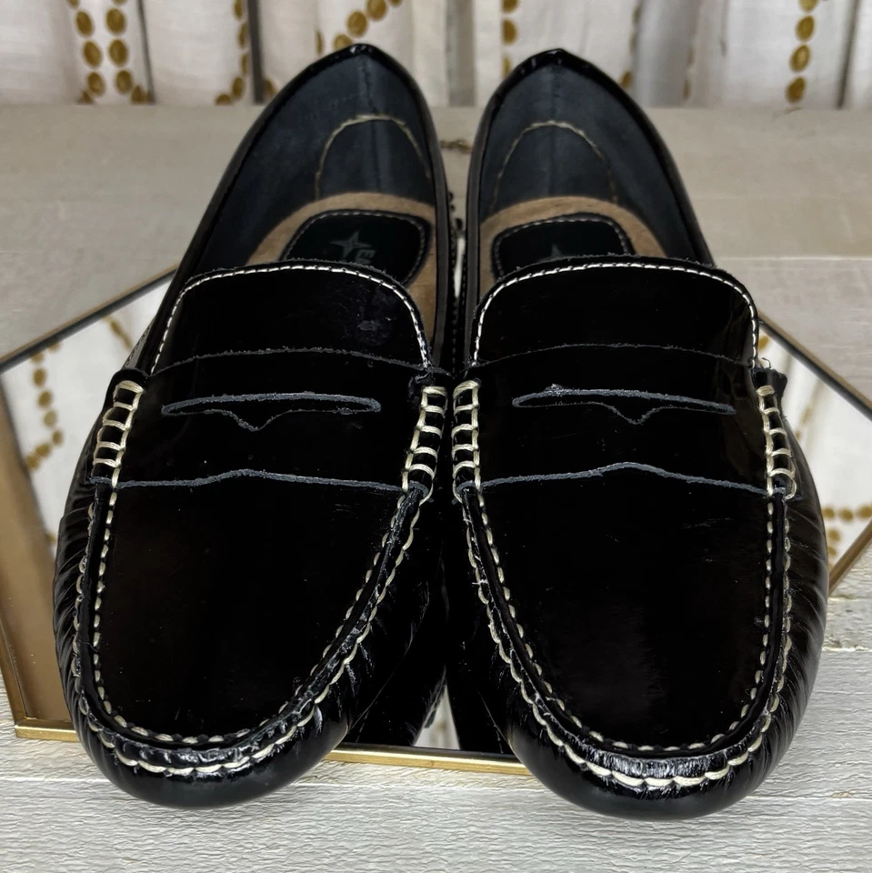 Mocasines Eastland Patricia Penny charol negro para mujer talla 9M Foto 2 de 4