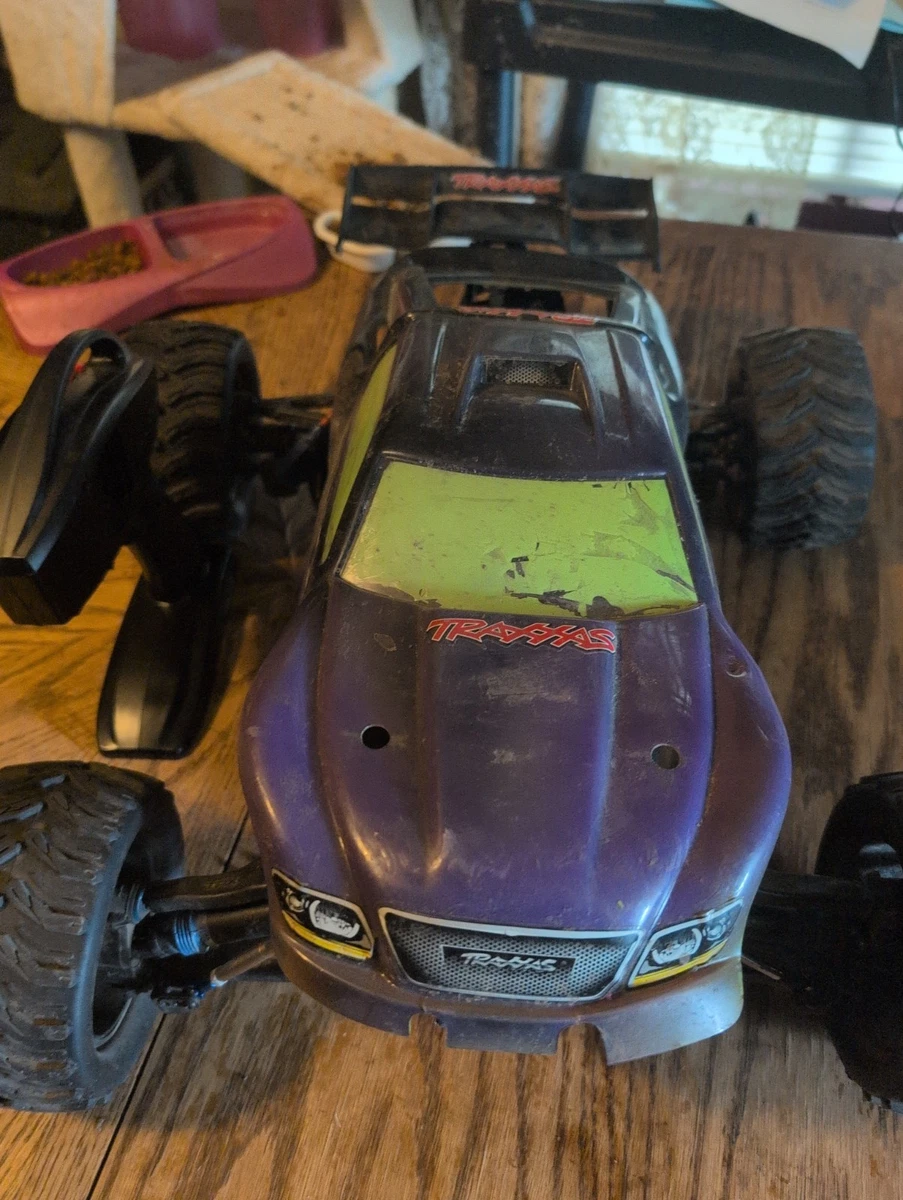 Preços baixos em Modelo RC Traxxas Revo 3.3 Carros, caminhões e