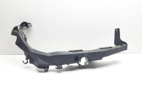 BMW 3 Touring E91 Rechte Scheinwerferhalter 7116708 2.00 Diesel 2007 33702133