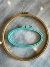 Vtg Embroidery Hoops Set Wood And Plastic Frames 1 Round 1 Oval Coats  Clark 8  