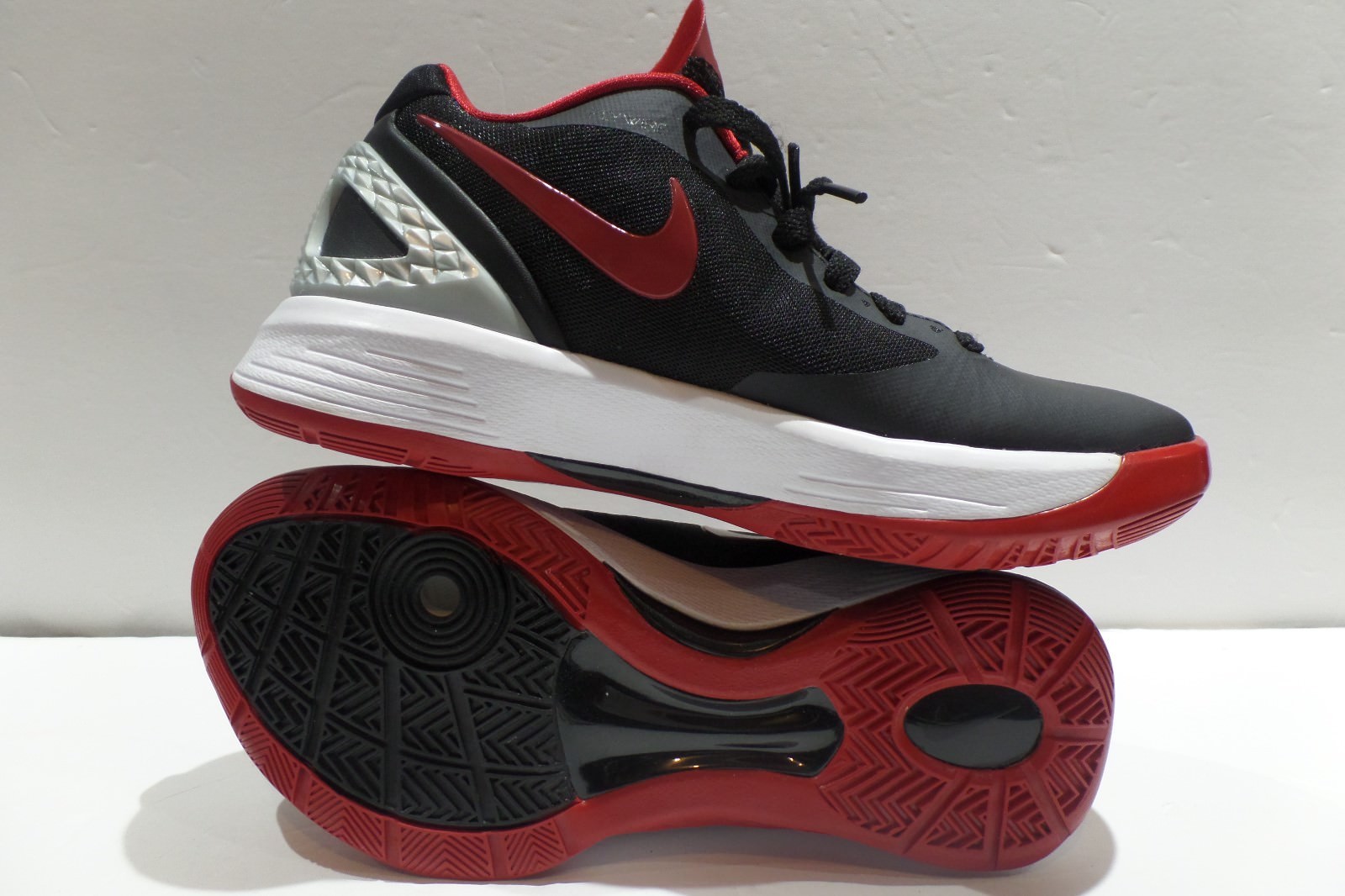 New Nike Women's Volley Zoom Hyperspike Volleyball Shoes 585763061