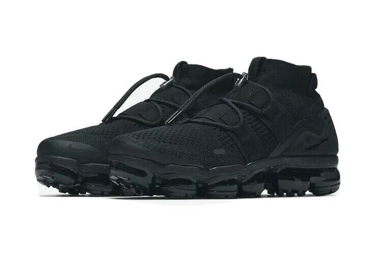 Nike MEN'S Air Vapormax Flyknit Utility TRIPLE BLACK SIZE Nike MEN'S Air Vapormax Flyknit Utility TRIPLE BLACK SIZE