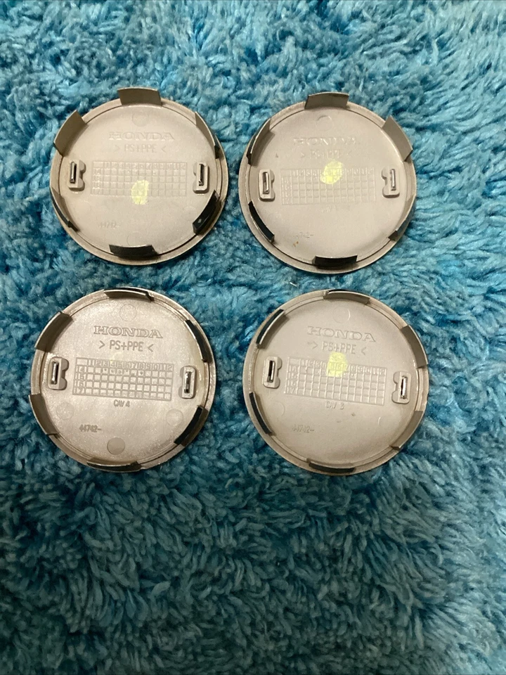Juego de 4 tapas de rueda centrales Acura OEM RDX / MDX / ILX # 44742 gris / cromo 4 piezas Foto 2 de 4