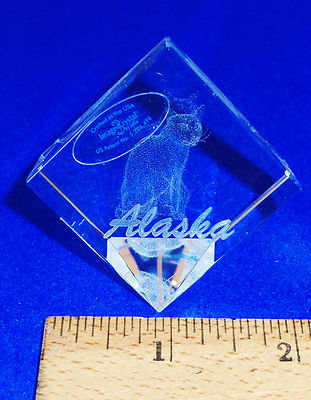 IMAGE 3 CRYSTAL BLOCK BY JAFFA W/3D INNER IMAGE - CAT WITH ENGRAVED ALASKA