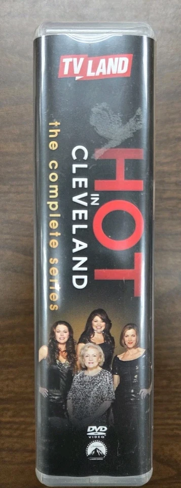 Hot in Cleveland: The Complete Series : Seasons 1-6 DVD 2021 TV Land - Image 4 of 4