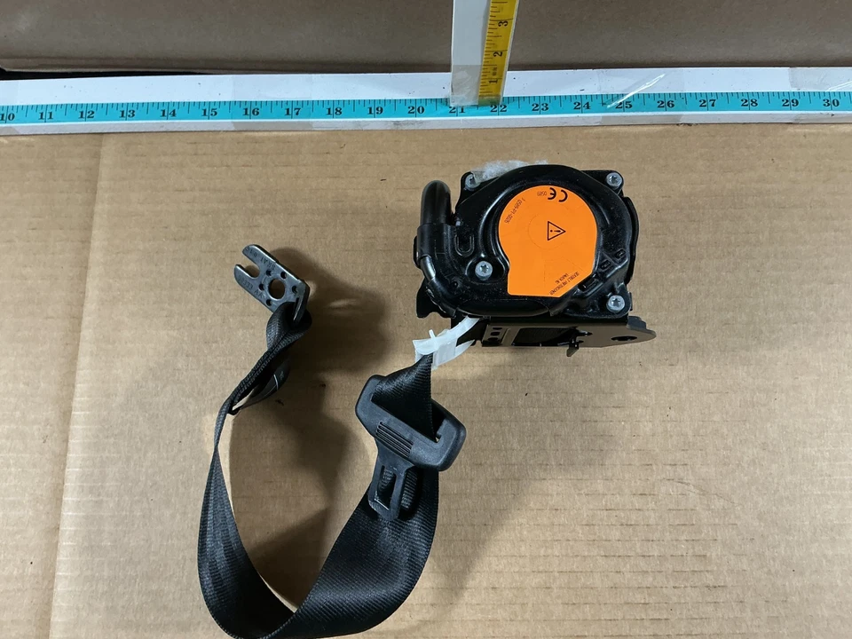 Audi A7 Quattro 2012-2018 retractor de cinturón de seguridad trasero derecho 4G0857805C OEM Foto 3 de 4