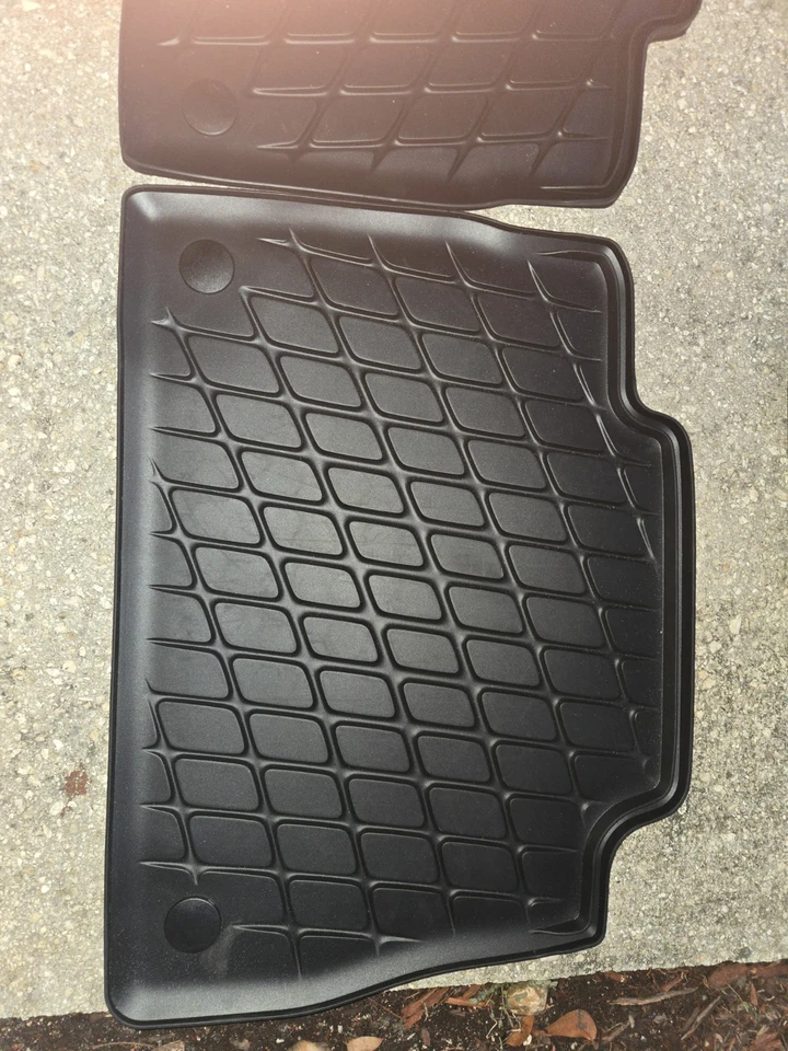 Alfombrillas climáticas auténticas para Mercedes Benz GLE 350 20-23 Foto 2 de 4