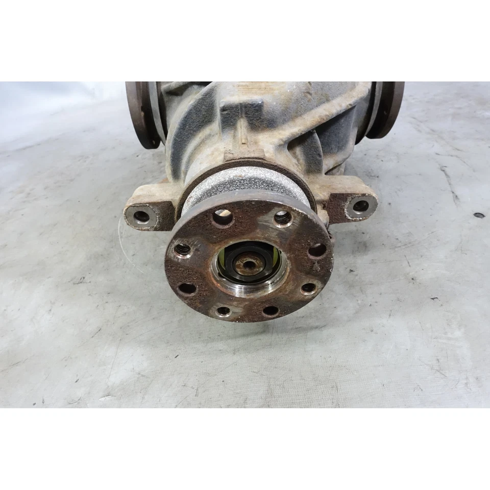 BMW E46 3-Series Rear Differential Final Drive 3.23 Open Automatic 1999-2006 OEM - Imagem 4 de 4
