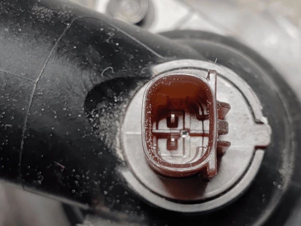 Toyota RAV4 2019-2025 2,5 L motor refrigerante bomba de agua carcasa OEM Foto 2 de 4