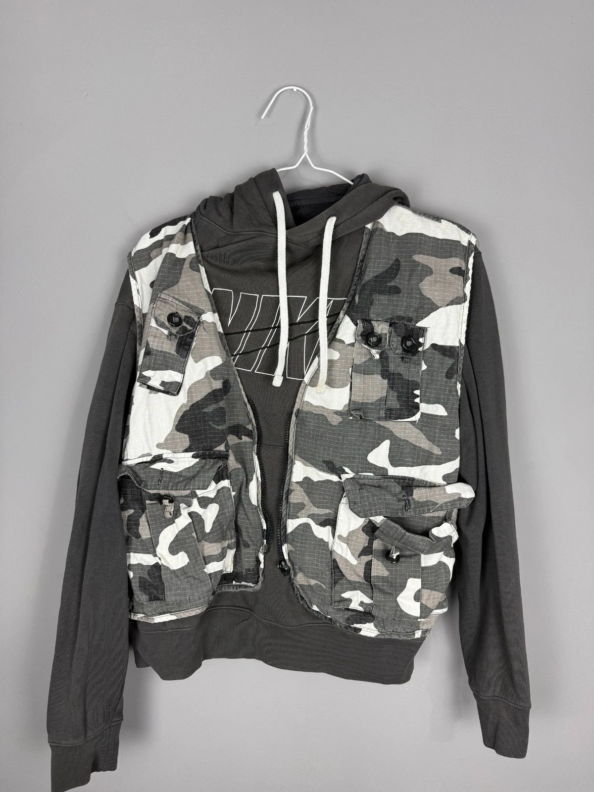 Nike Rework Layered Hoodie Tactical Vest Distressed Camo Utility Y2K Size M