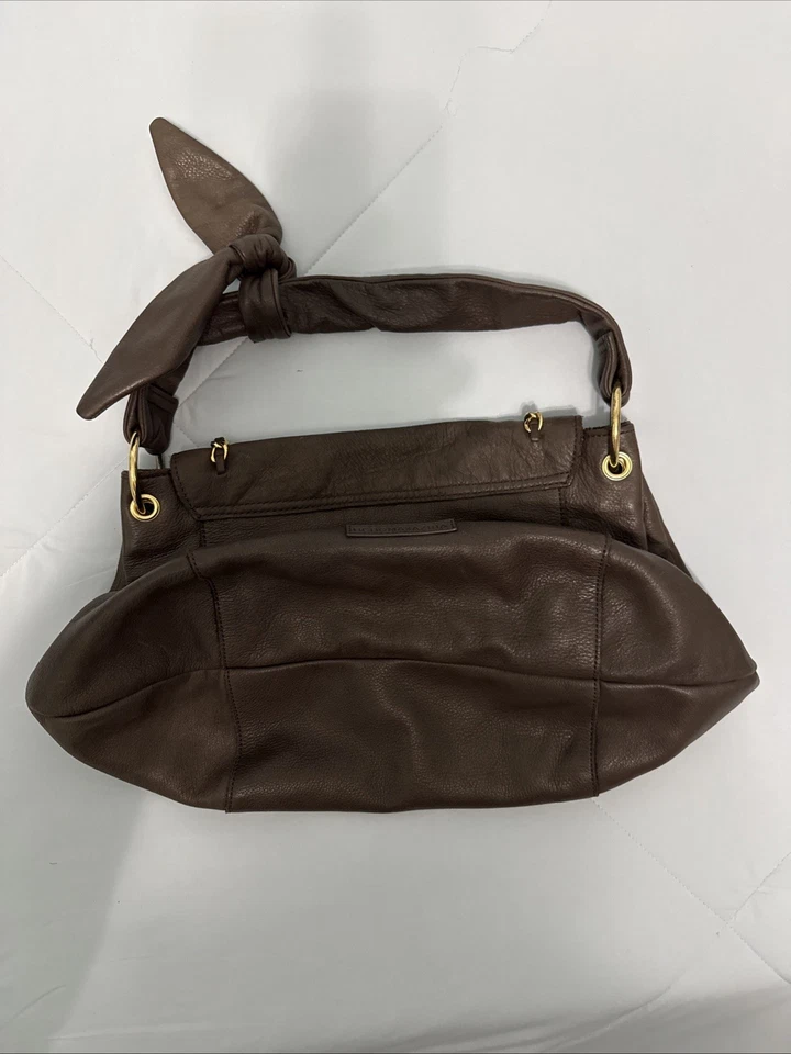 Bolsa de ombro BCBG Max Azria Hobo couro macio bolsa de mão marrom expresso - Imagem 4 de 4