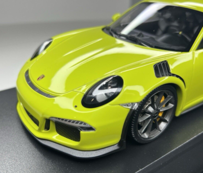 専用 ポルシェ 911 GT3 RS 2015 ミニチャンプス 1/18
