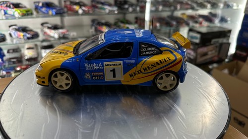 Renault Maxi Megane climent firmado sign anson 1:18 coche escala diecast - Imagen 7 de 12