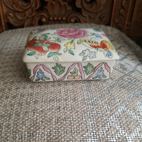 Vintage Chinese Multicolored Ceramic Lidded Trinket Jewelry Box Flowers - Picture 7 of 11