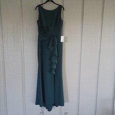 Betsy Adam Ruffle Bow Trumpet Gown Sleeveless Ruffle Dress Color Pine Size 10
