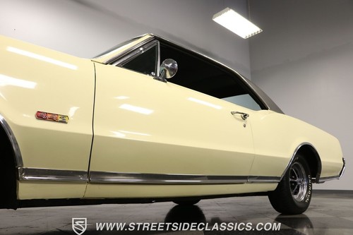 1967 Oldsmobile Cutlass 442 - Picture 24 of 40