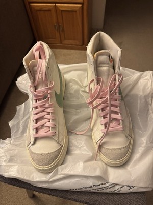 Nike Blazer Mid  77   Cream/Green w/ Pink Laces