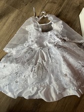 Vestido de Bautizo Nuestra Señora de Guadalupe, Vestido de Bautizo, Vestido. Niña Talla 00.