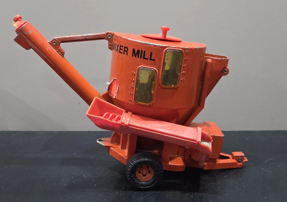 Molinillo mezclador fundido a presión naranja Ertl vintage 1/16 Foto 3 de 4