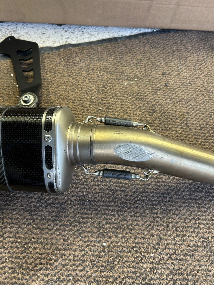 Akrapovic Exhaust System Racing Line Carbon End Can Yamaha MT09 SP 2023 - Image 2 of 4