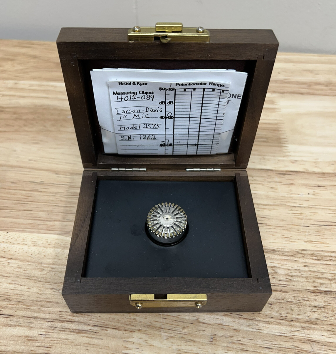 Larson Davis Free Field 2575 1” Microphone Mic USA Calibration Chart A