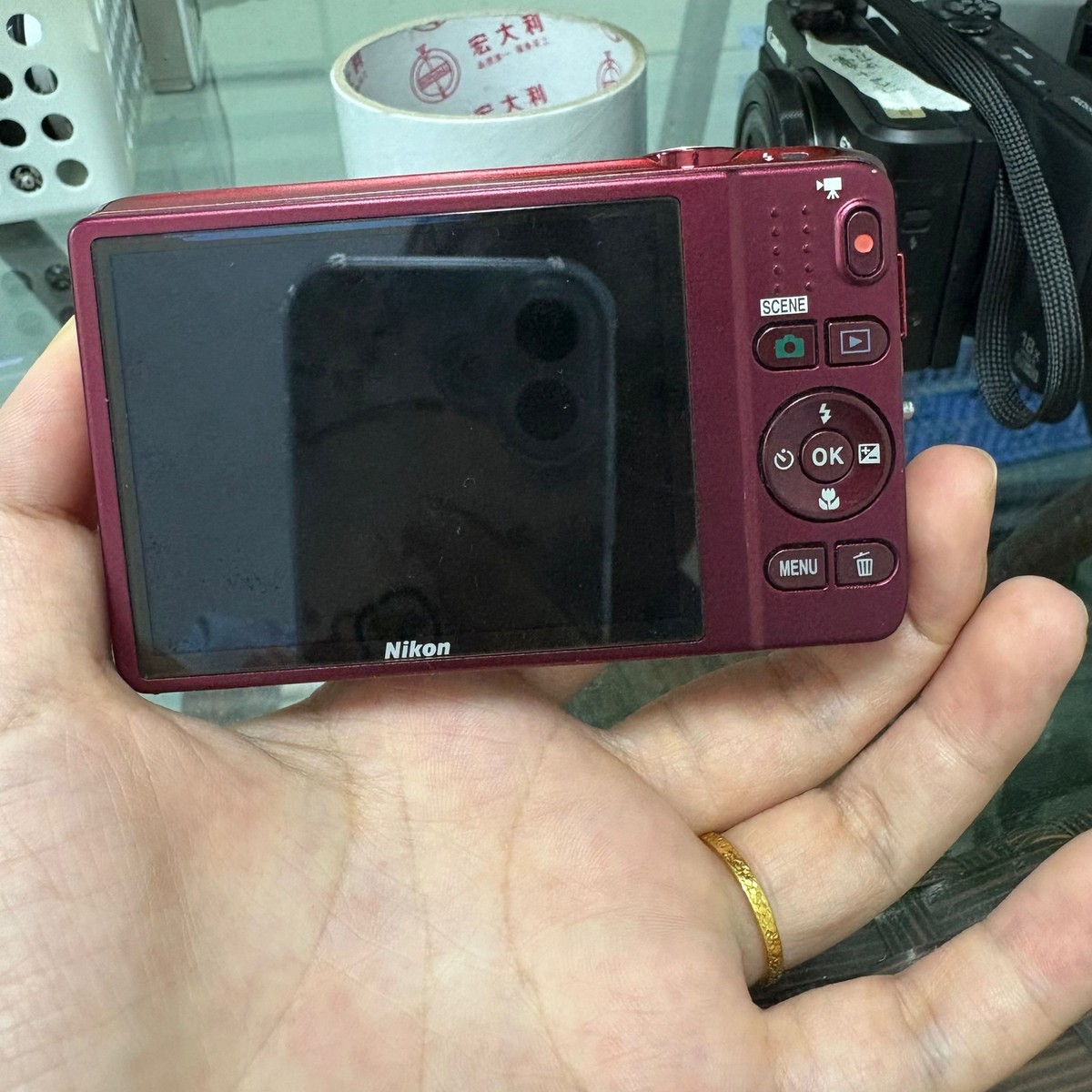 Nikon COOLPIX S6500 16.0MP Digital Camera Red. Charger 2 Batteries