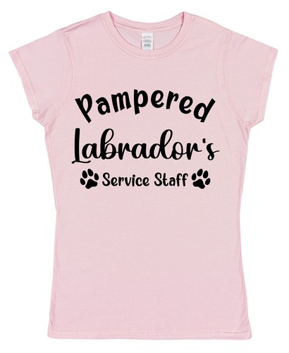 Camiseta Pampered Labrador's Service Staff Divertida Regalo para Dueños de Perros Unisex - Imagen 4 de 16