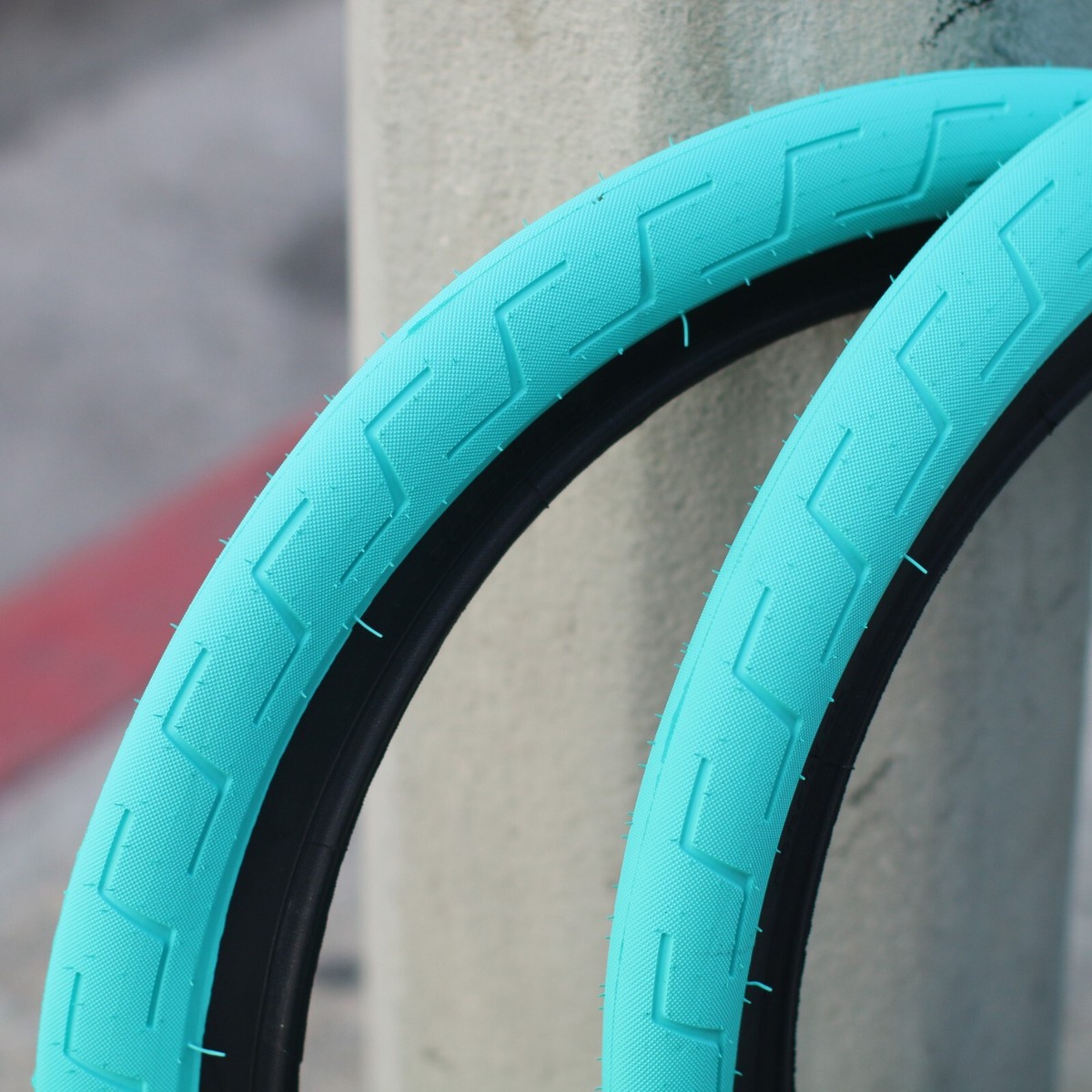 PAIR OF BSD BMX DONNASTREET TIRES TEAL/BLACK 20 x 2.40