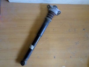 VW Touran 1T Stoßdämpfer Hinten 1T0513029N