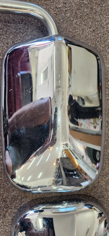 Espelho de porta. Parafuso universal - Imagem 3 de 4