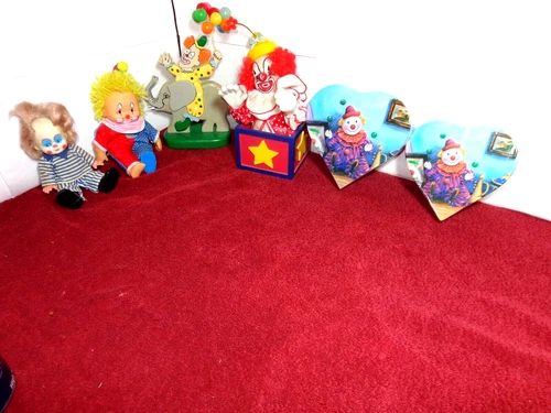 6 PIECE VINTAGE CLOWN COLLECTION ONE IS MUSIC BOX      ESTATE LIQUIDATION - L245