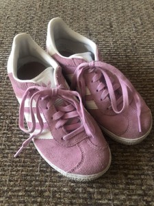 girls pink adidas trainers