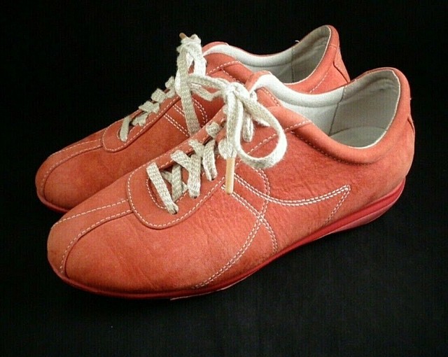 ladies soft leather walking shoes