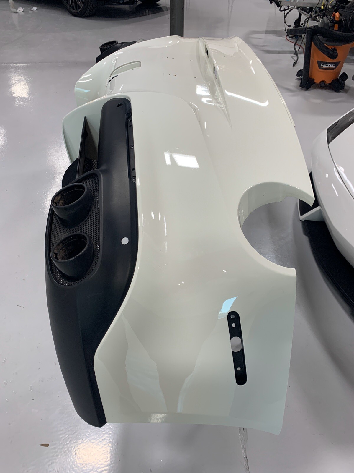 2014 Ferrari F12 Berlinetta BUMPER REAR WHITE INTACT 2014-2016