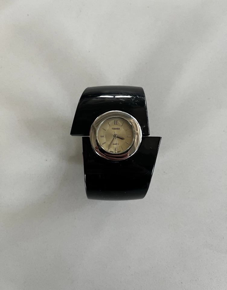 Reloj pulsera de vestir Bijoux Terner de acero inoxidable para mujer, movimiento Japón Foto 2 de 2