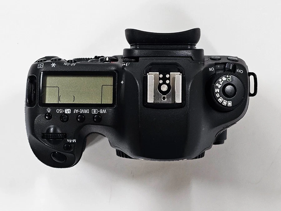 #Canon EOS 5DSR 50.6MP Digital SLR Camera-Black (51K count) S/N 038021001069 - Image 3 of 4