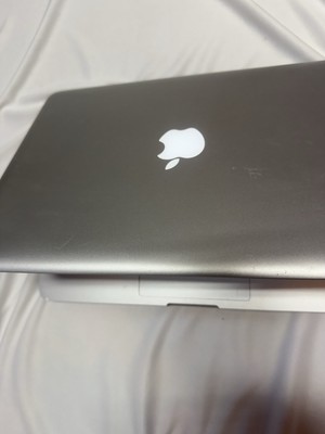 2012 Apple MacBook Pro 13.3'' i5 2.5GHz 4GB RAM 500GB HDD Silver